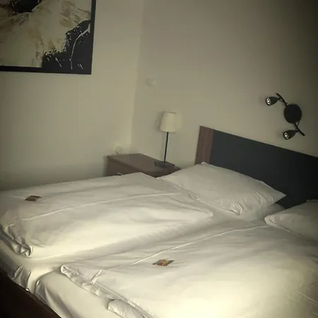 Garni Reulein 3*
