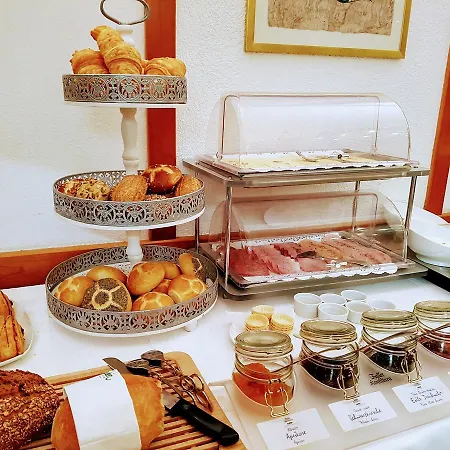 호텔 Garni Reulein 3*