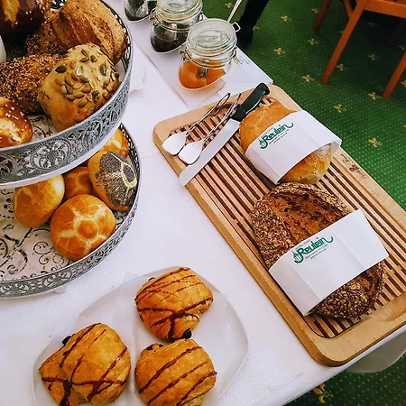 Garni Reulein 호텔