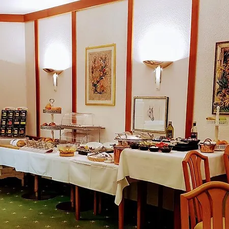 호텔 Garni Reulein 3*