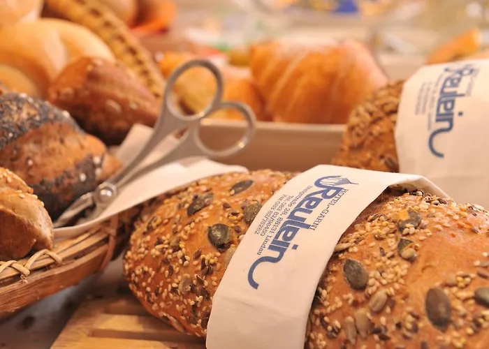 ガルニ ロイライン ホテル